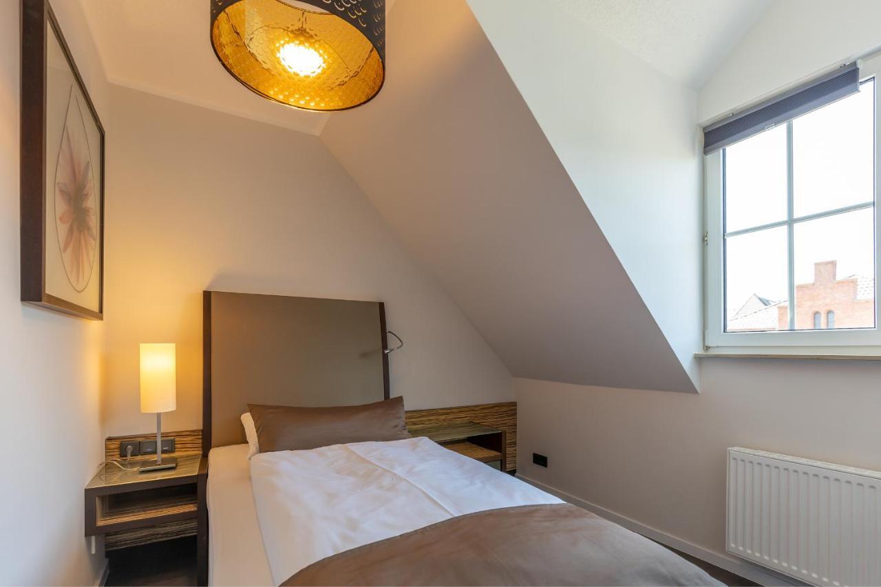 Hotel Garni " Am Domplatz" Erfurt Bagian luar foto