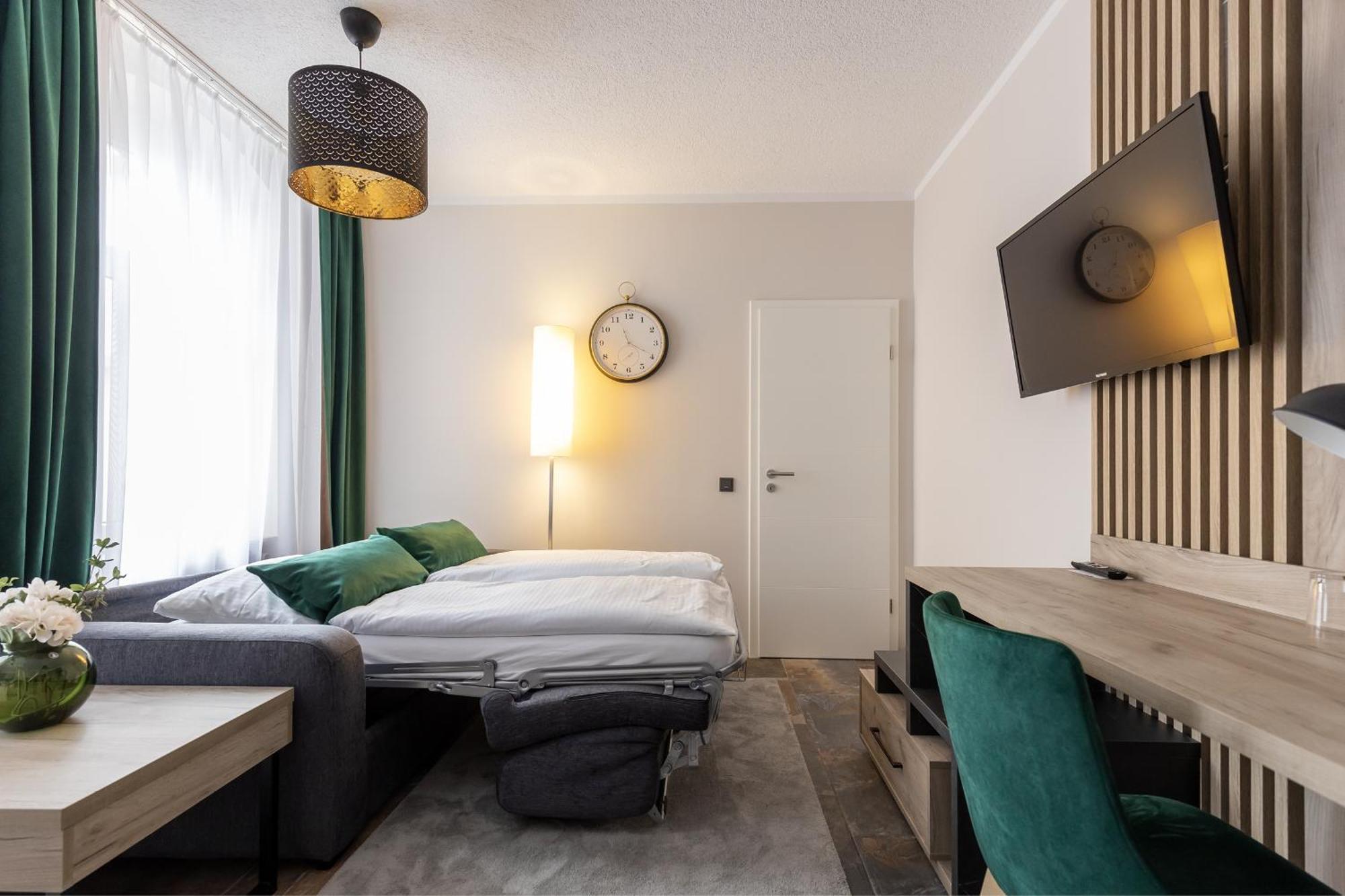 Hotel Garni " Am Domplatz" Erfurt Bagian luar foto