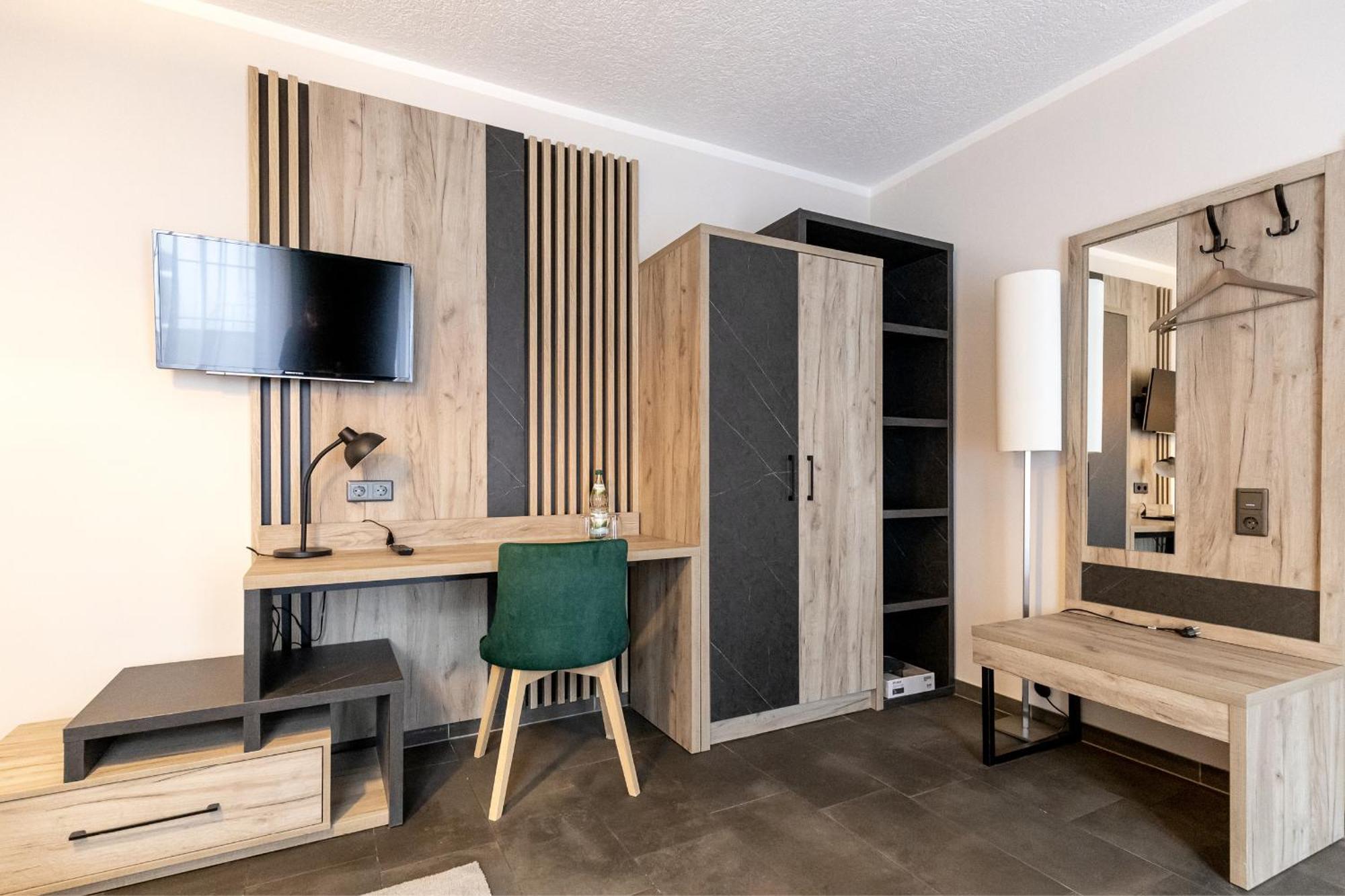 Hotel Garni " Am Domplatz" Erfurt Bagian luar foto